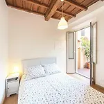 Central quiet apartment&terrace